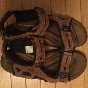 BRAND NEW Mossimo Supply Co. Sandals
